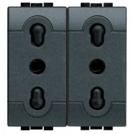 L4180/2 Bticino LivingLight. Блок из 2х розеток 2П заземление 10А и 16А центр.расстояние 19 и 26 мм закрытого типа 2 модуля - фото 28354