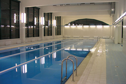 Освещение спортивного зала с бассейном